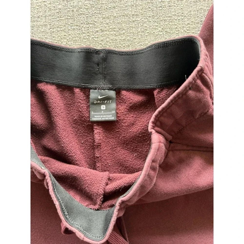Nike Dri-FIT Jogger Sweatpants Maroon Size Small